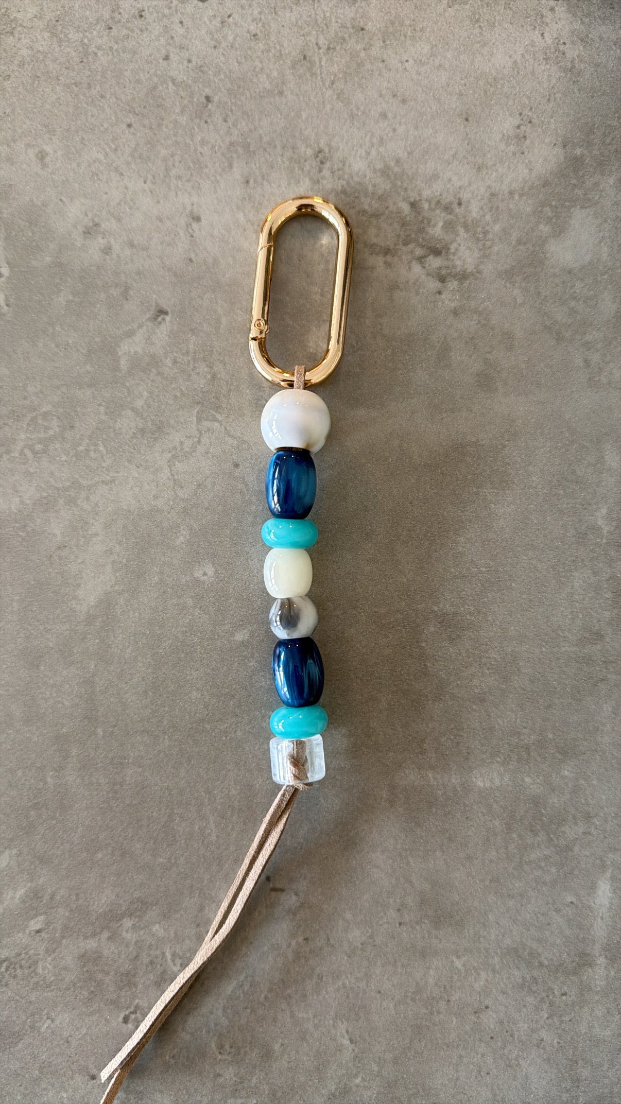 bag/key charm blues & whites cream - beigish thread