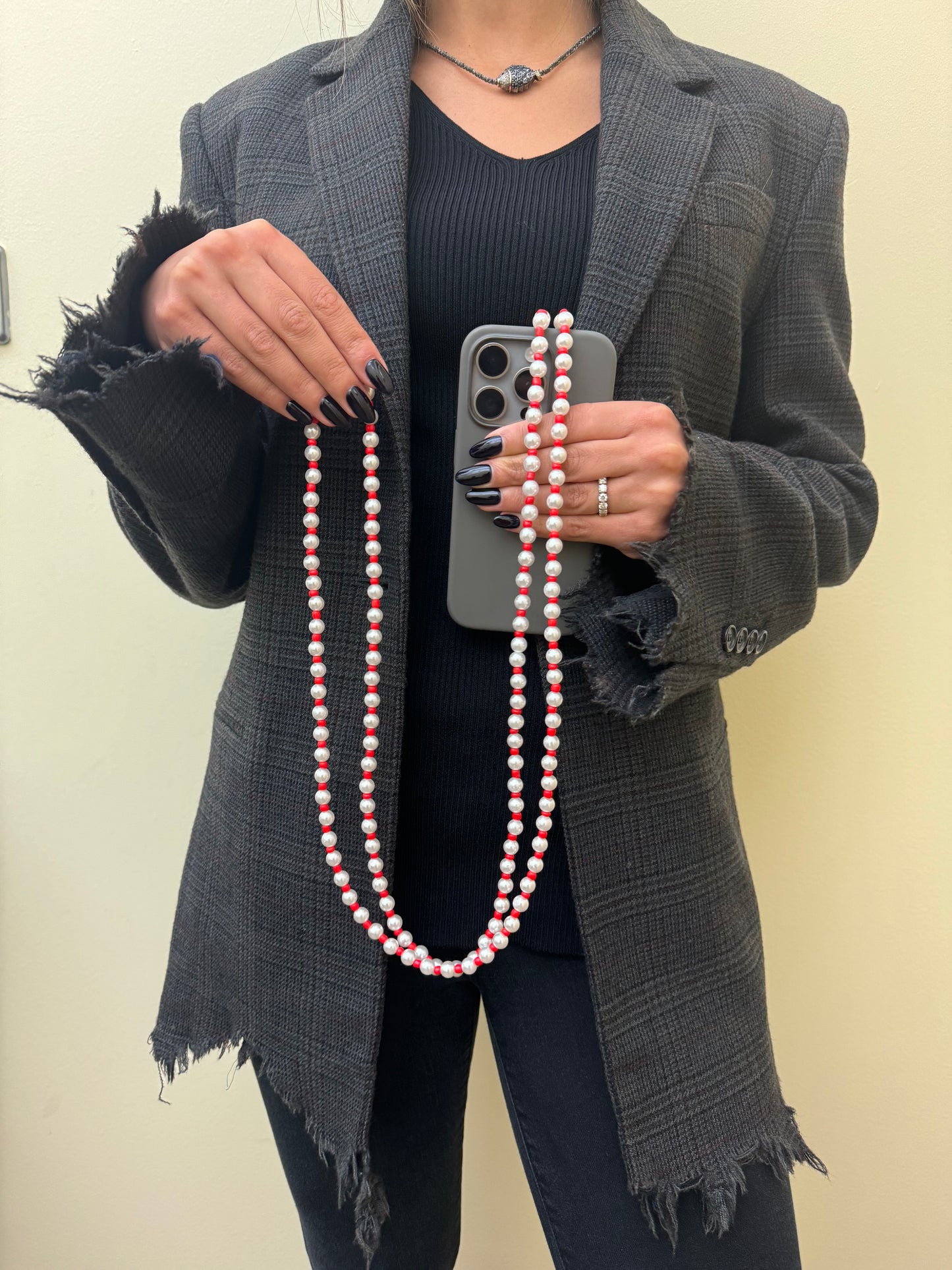 pearls & red lightweight phonestrap