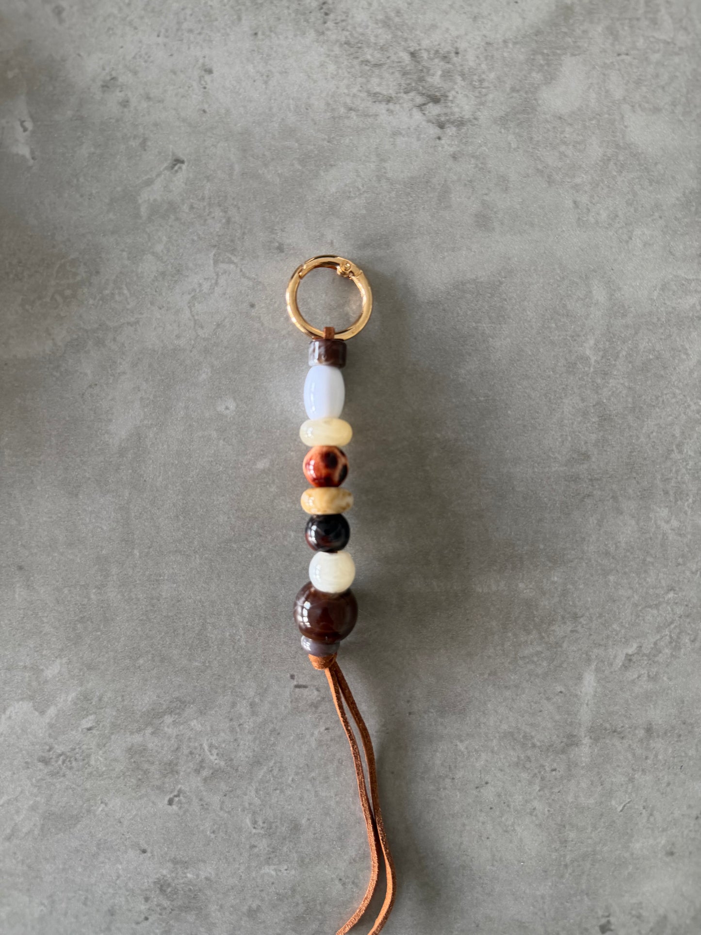 browns cream white bag/key charm
