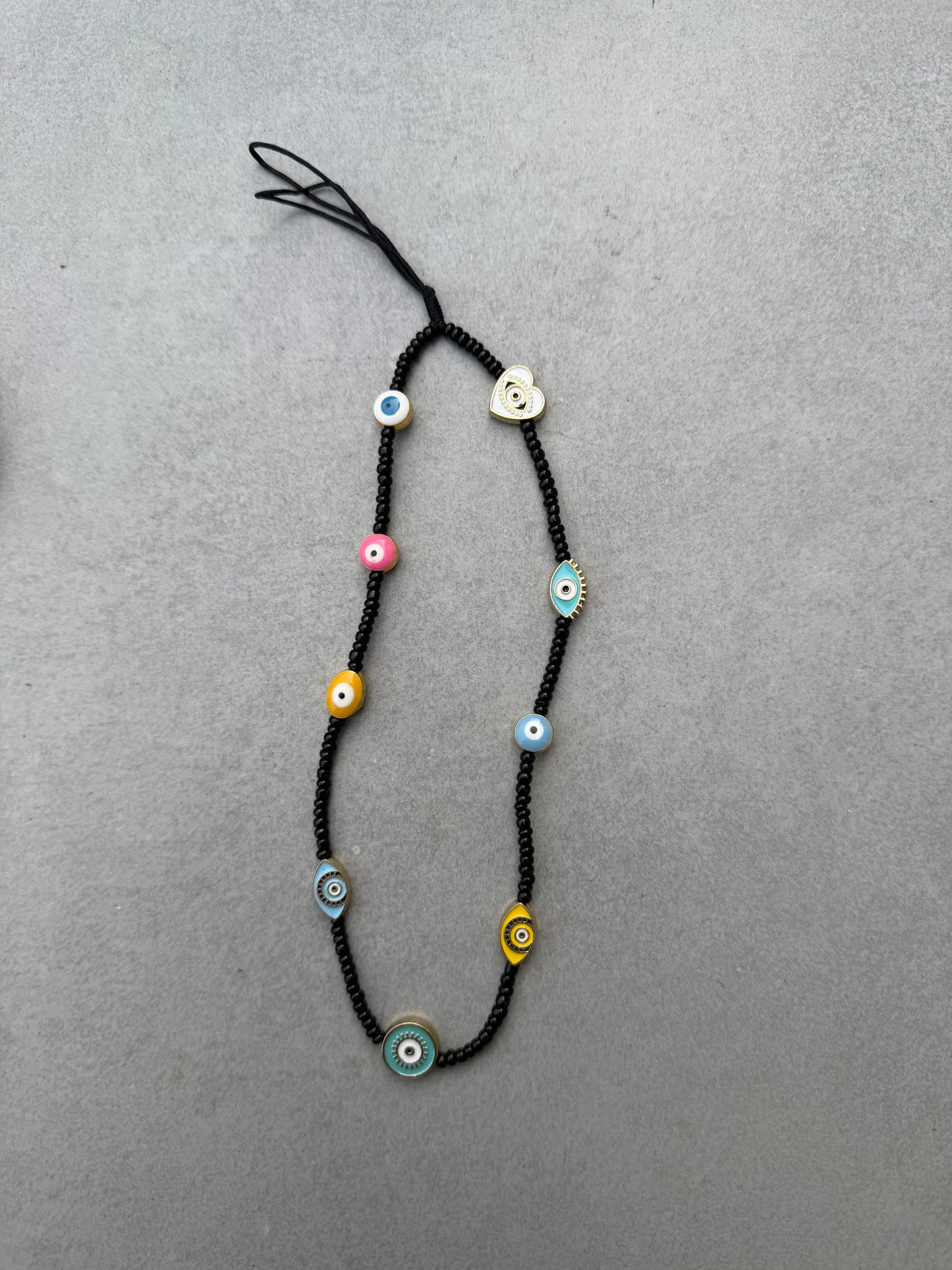 black eye mixed shapes short phonestrap