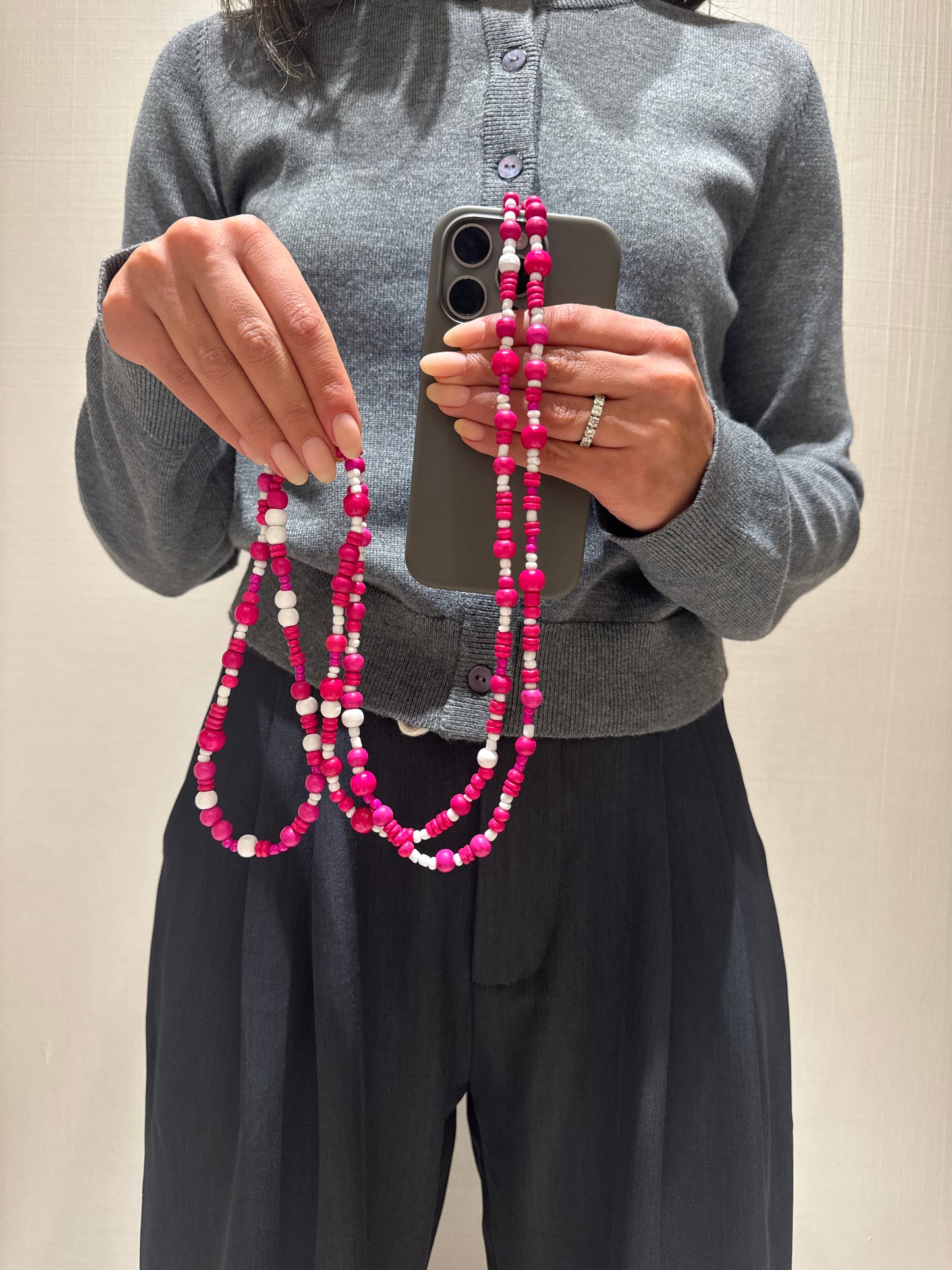 fushia pink and white lightweight phonestrap