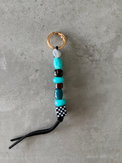 bag/key charm turquoise & checkered