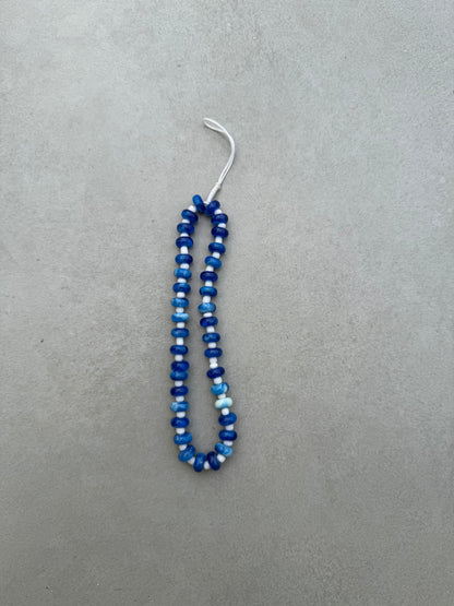 blue & white short phonestrap