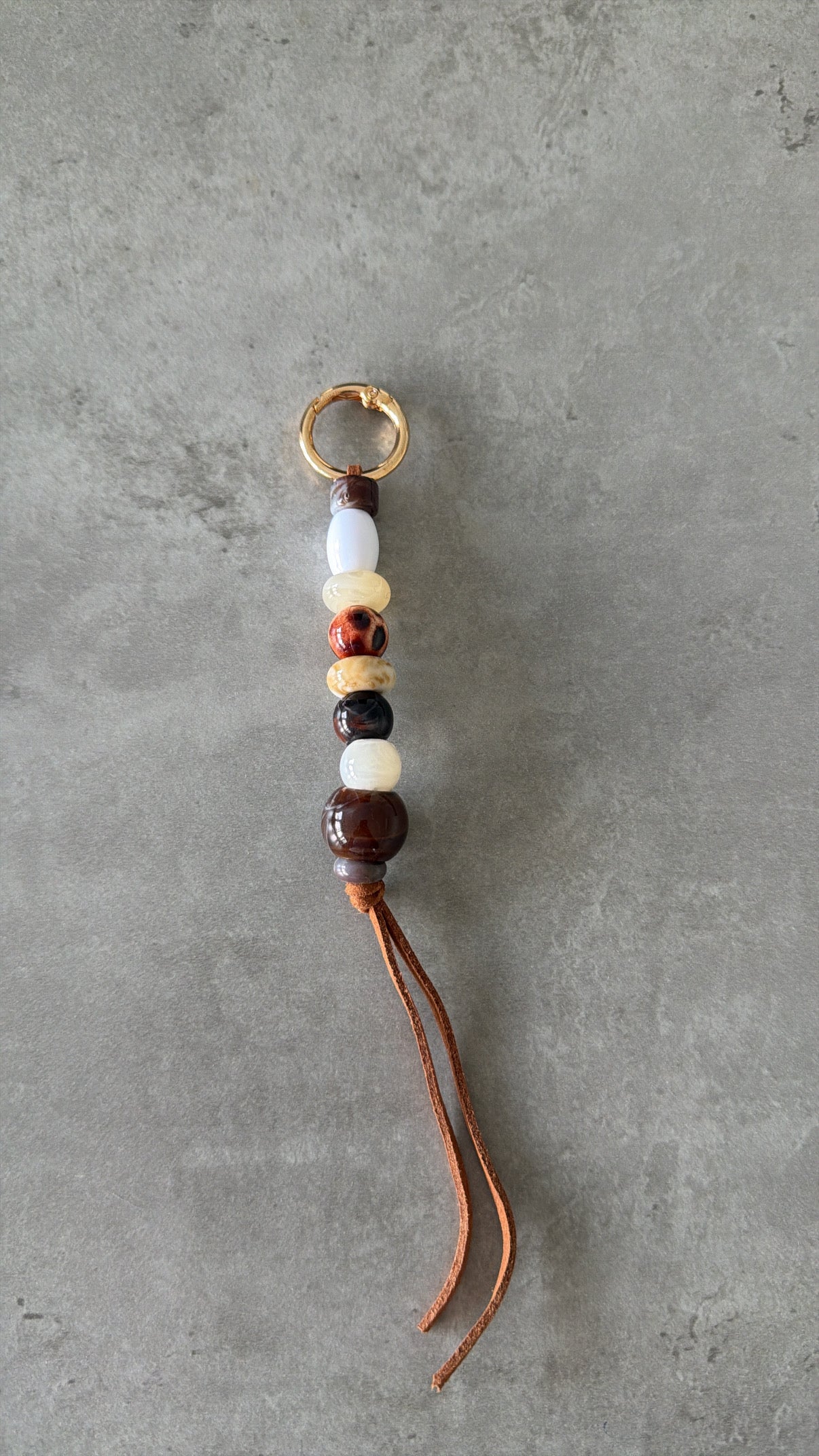 browns cream white bag/key charm